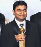 AR Rahman holding the trophy